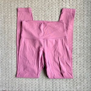 Lululemon aligns! 28” Size 6